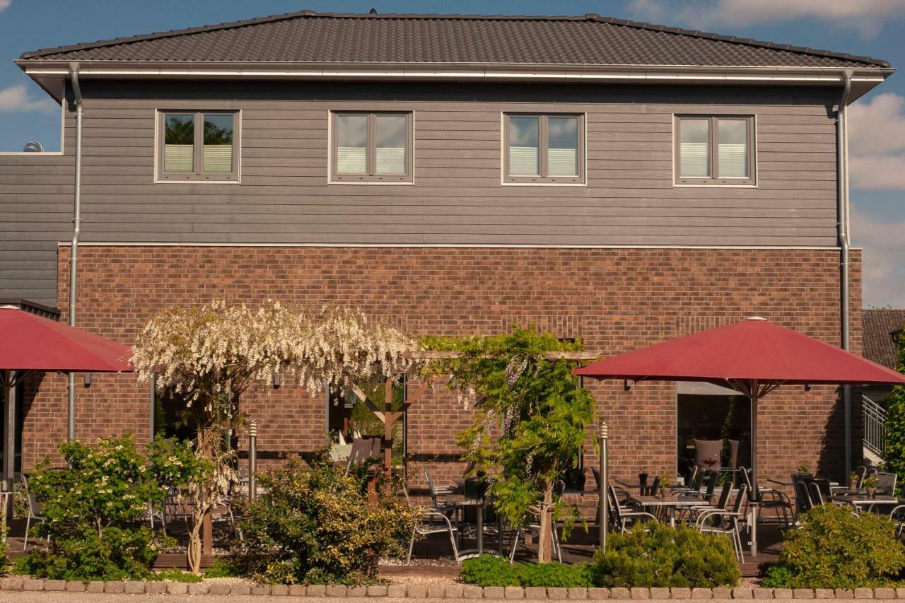 Schlueter Hotel & Restaurant Wankendorf Exterior photo